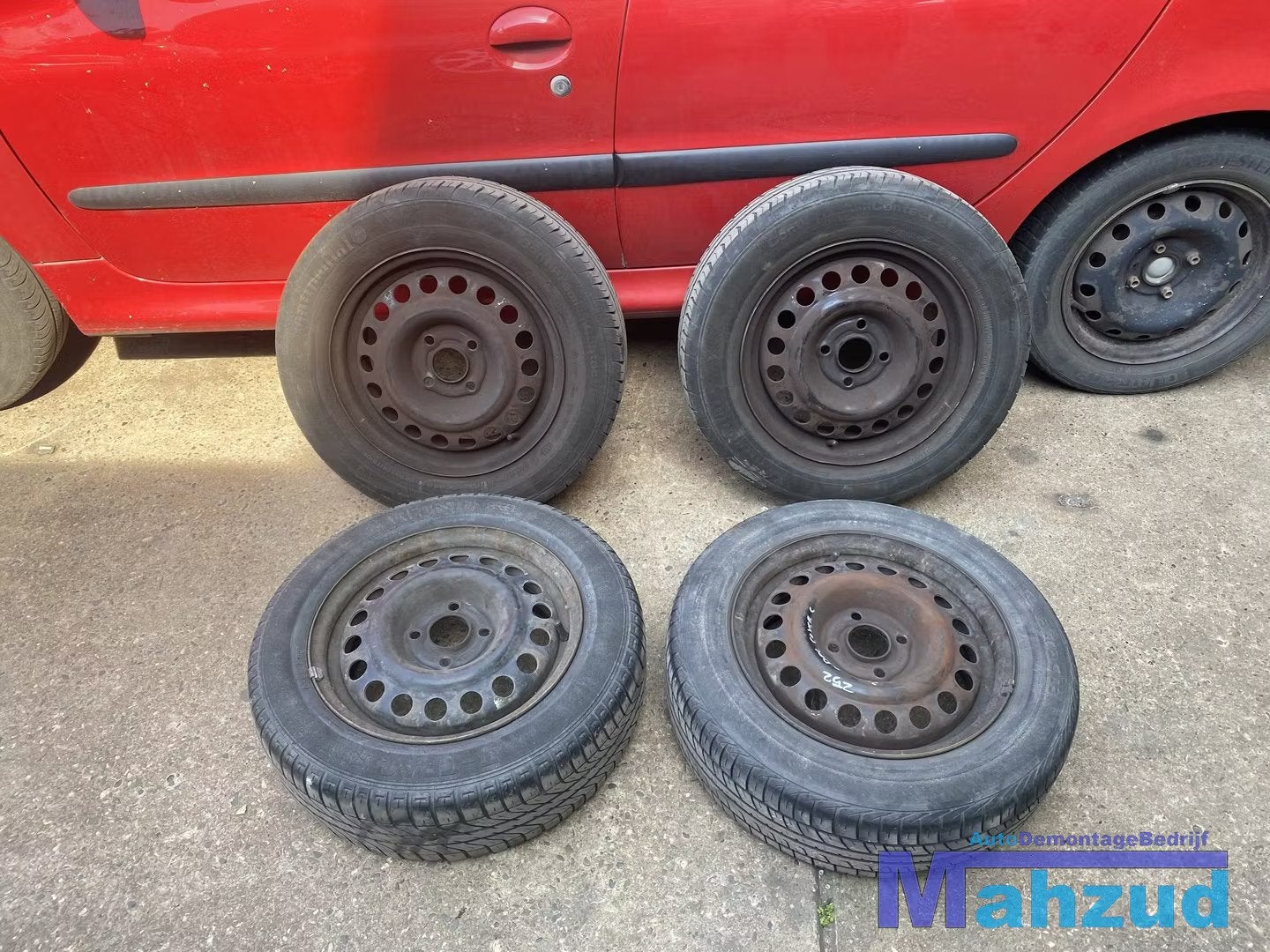 Corsa C stalen velgen banden 175 65 14 inch 4x100, Gebruikt, Opel Automobile GmbH, Ophalen of Verzenden, Kontakt@opel-infoservice.de