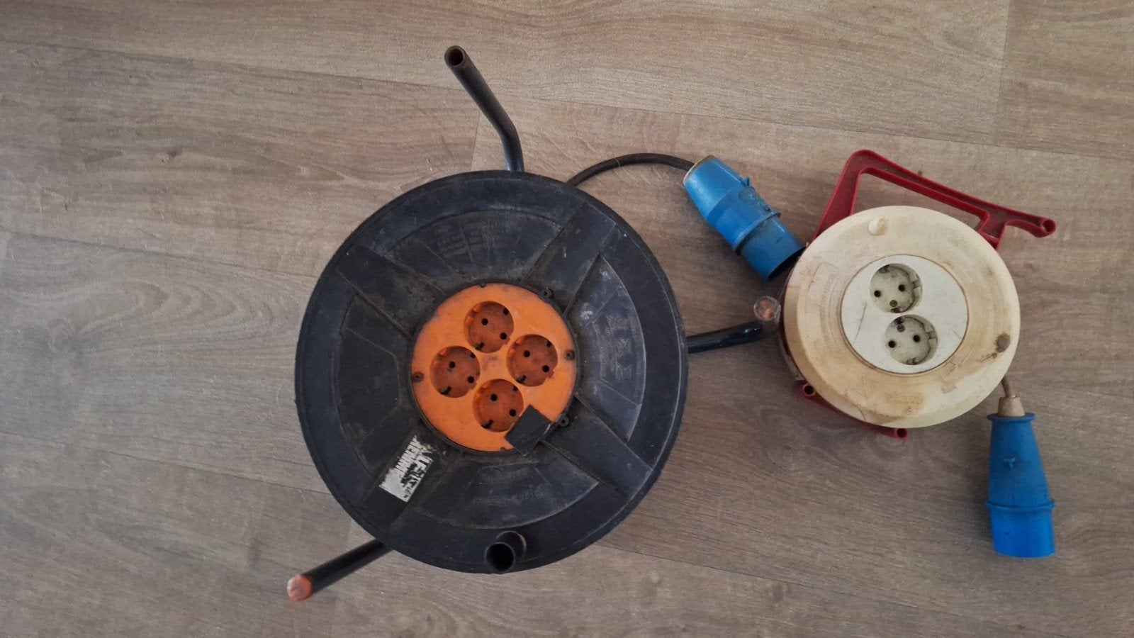 Haspels met camping stekker, Ophalen, Gebruikt