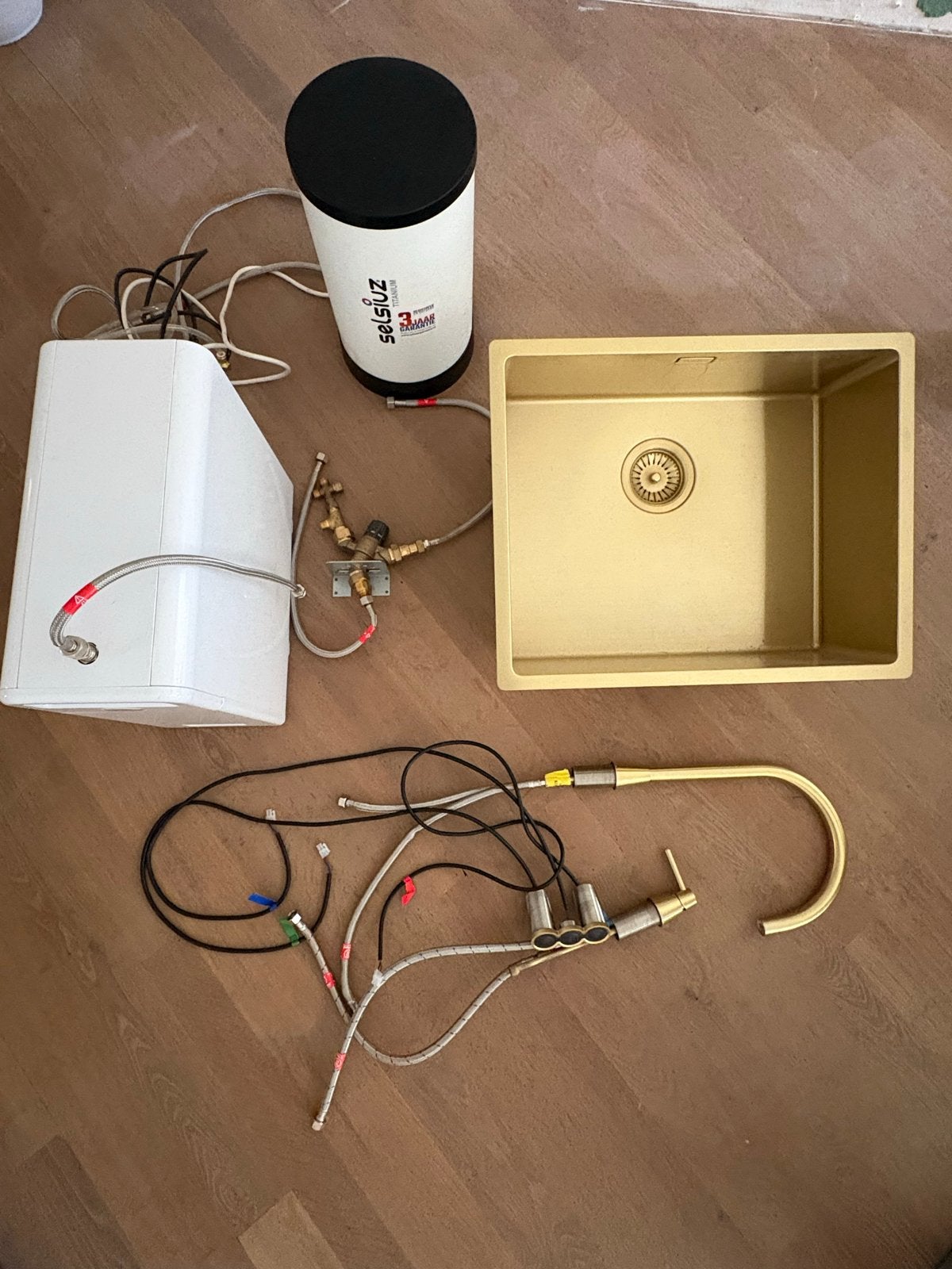 Selsiuz Gold 5-in-1 kraan + Titanium boiler + Cooler + spoel, Goud, Ophalen of Verzenden, Metaal, Overige merken