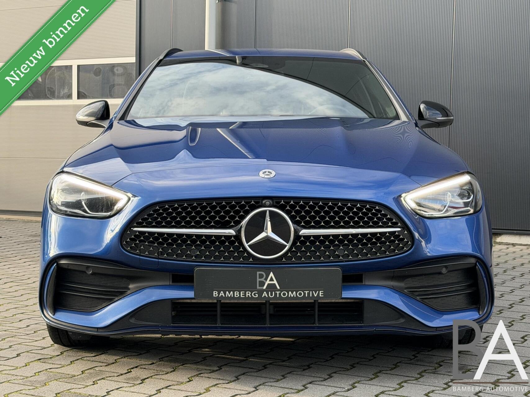 Mercedes C-klasse Estate 300 e AMG trekhaak|Burmester|360, Auto's, Automaat, Dealer onderhouden, Achterwielaandrijving, Gebruikt