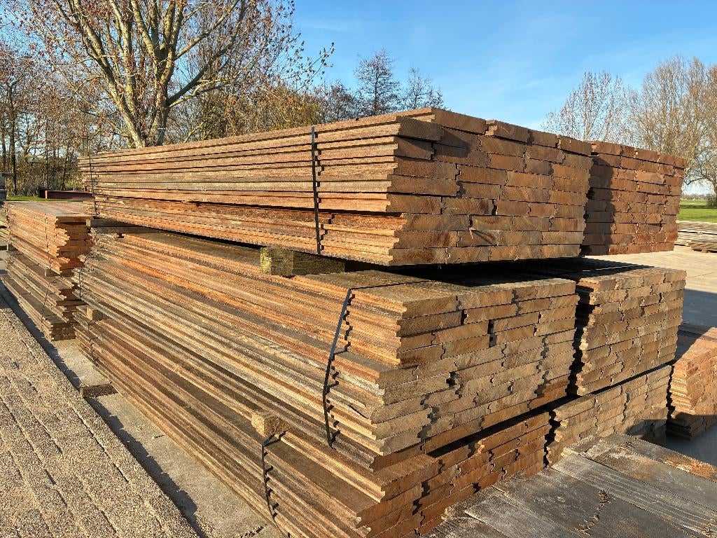 Gebr. azobe hardhouten palen damwandplanken ciculair hout, Doe-het-zelf en Verbouw, Hout en Planken, Ophalen, Zo goed als nieuw