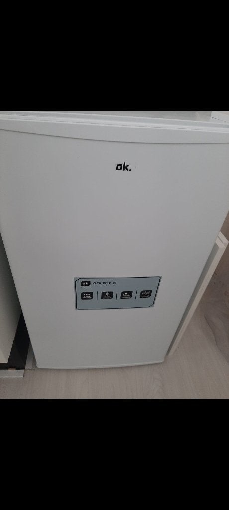 NIEUW TAFELKOELKAST MET DIEPVRIES, Witgoed en Apparatuur, Minder dan 75 liter, Ophalen of Verzenden, Nieuw, Met vriesvak