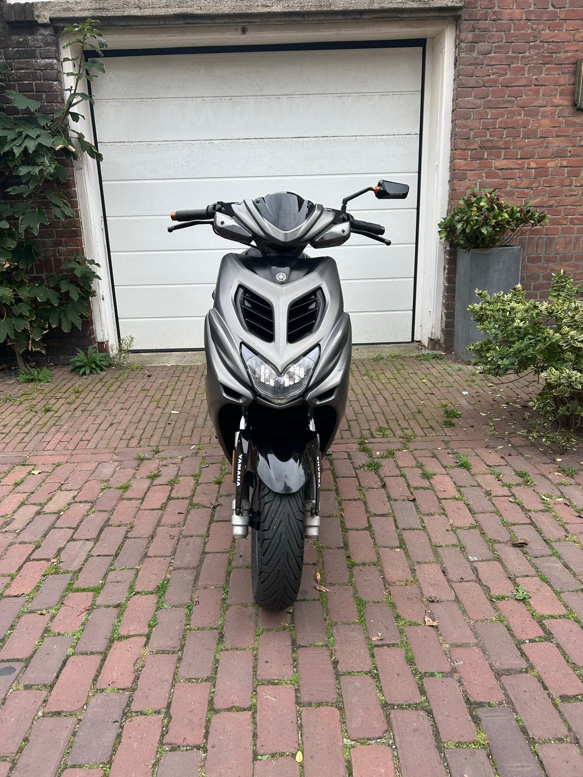 Yamaha Aerox 4-takt 2020 - Goed onderhouden met upgrades, Fietsen en Brommers, Ophalen of Verzenden, Gebruikt, Benzine, Yamaha