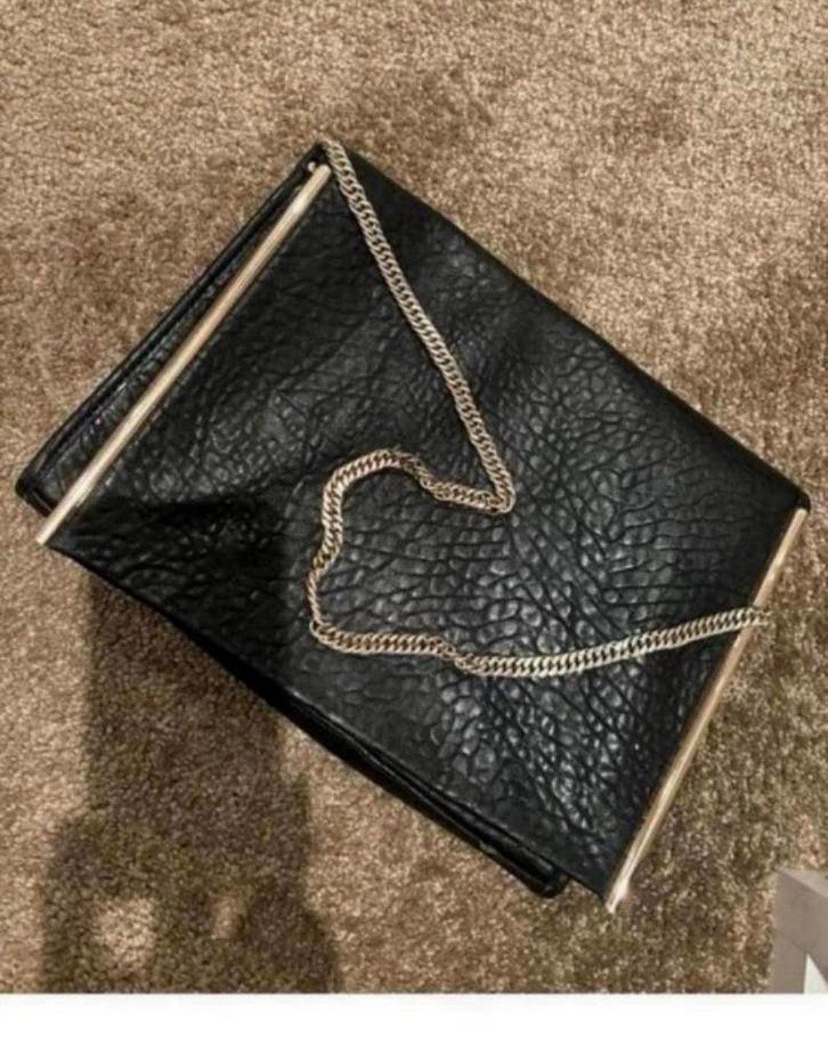 Zara tas zwart met goudkleurige details, Ophalen of Verzenden, Zo goed als nieuw, Zwart, Schoudertasje