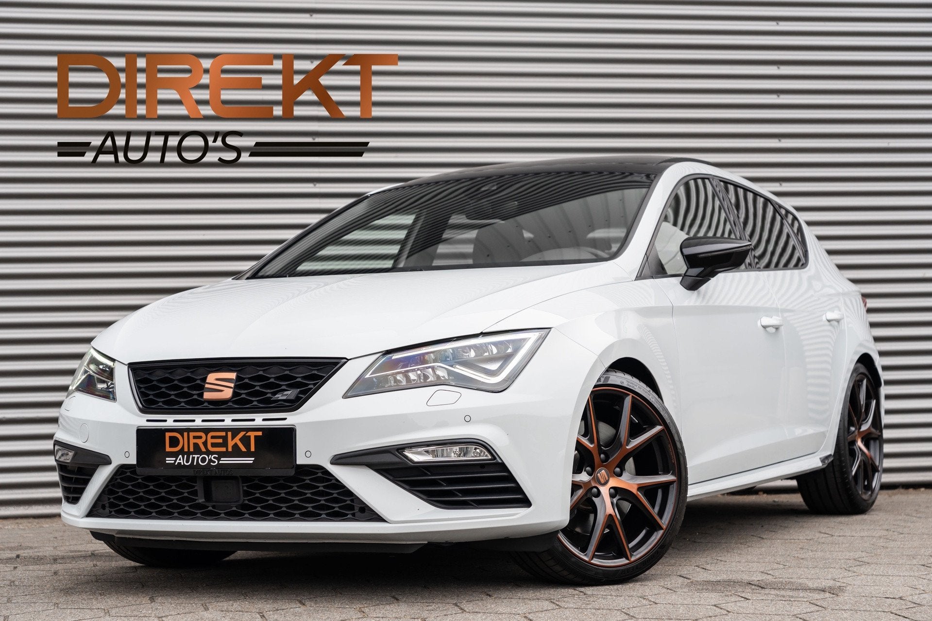 SEAT Leon 2.0 TSI CUPRA PANO BEATS VIRTUAL KEYLESS CAMERA, Auto's, Seat, 15 km/l, Gebruikt, Zwart, 4 cilinders