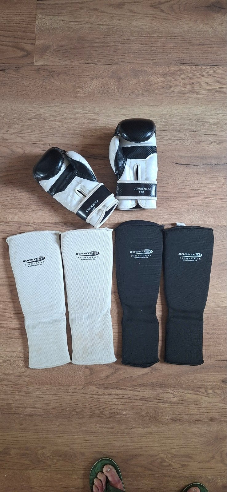 Krav Maga handschoenen en scheenbeschermers (2 paar), Ophalen of Verzenden
