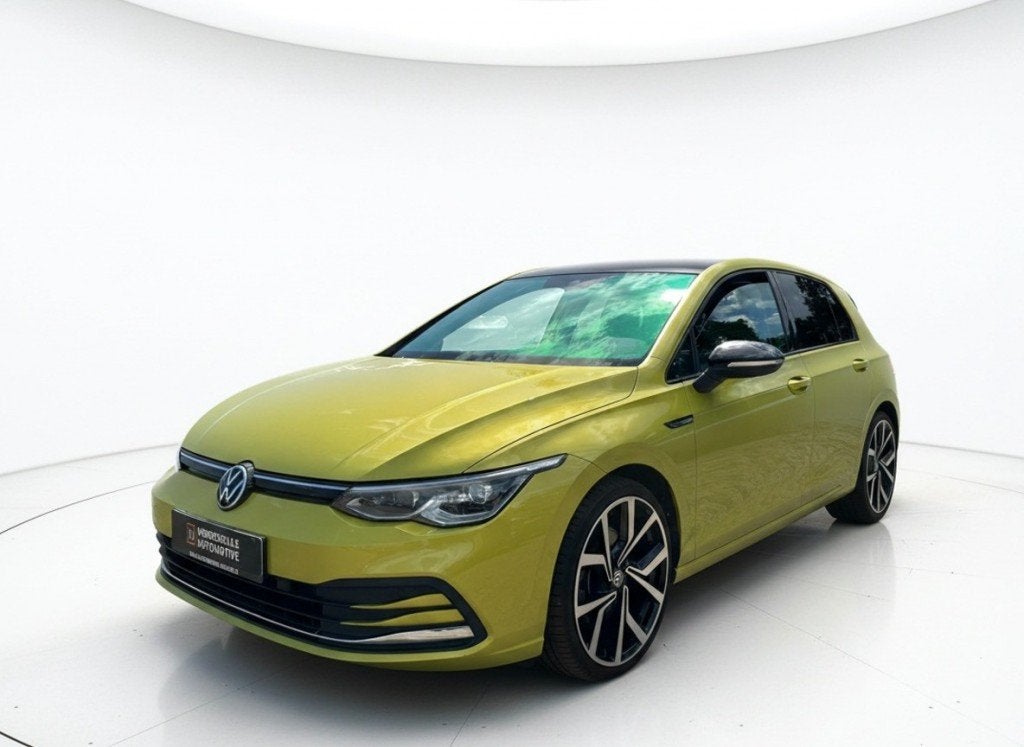 Volkswagen GOLF 1.5 eTSI STYLE, Xenon, Pano, ACC, Lane, Euro 6, 150 pk, Bedrijf, 690 kg