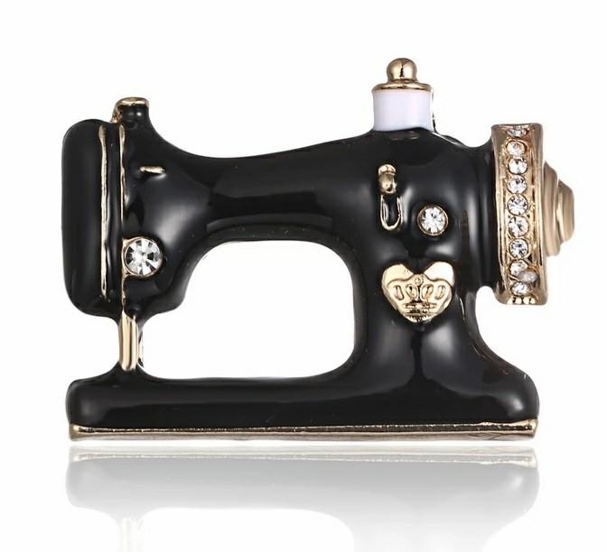 Nieuwe Naaimachine Broche. Voor 5,99 Verzendkosten 1,40, Ophalen of Verzenden, Nieuw, Zwart, Overige materialen