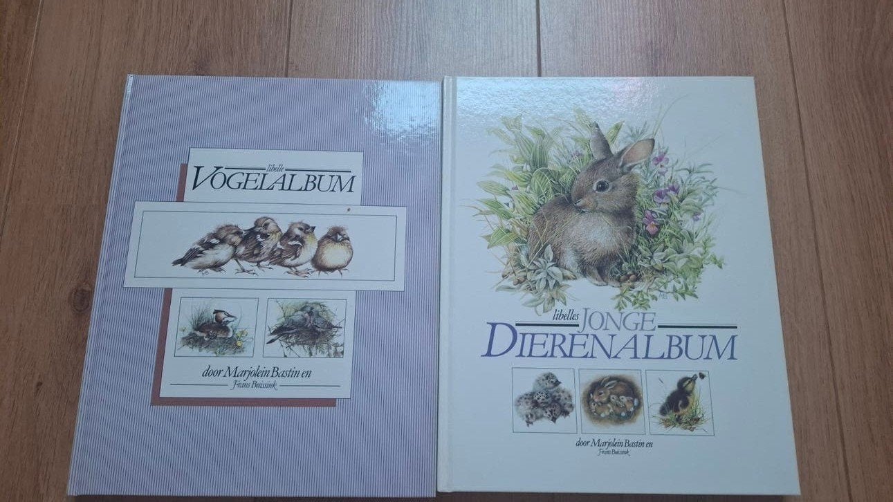 Marjolein Bastin Vogelalbum &Jong Dierenalbum - Natuurboeken, Ophalen of Verzenden, Zo goed als nieuw, Natuur algemeen