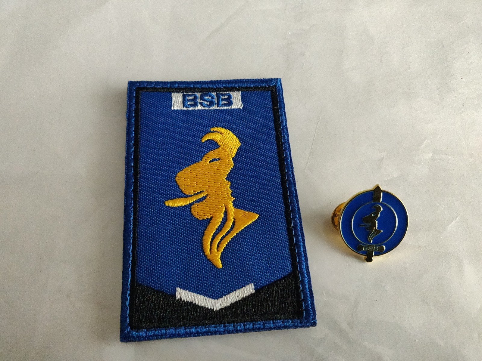 Bsb setje, Verzamelen, Militaria | Algemeen, Verzenden, Landmacht, Nederland, Embleem of Badge