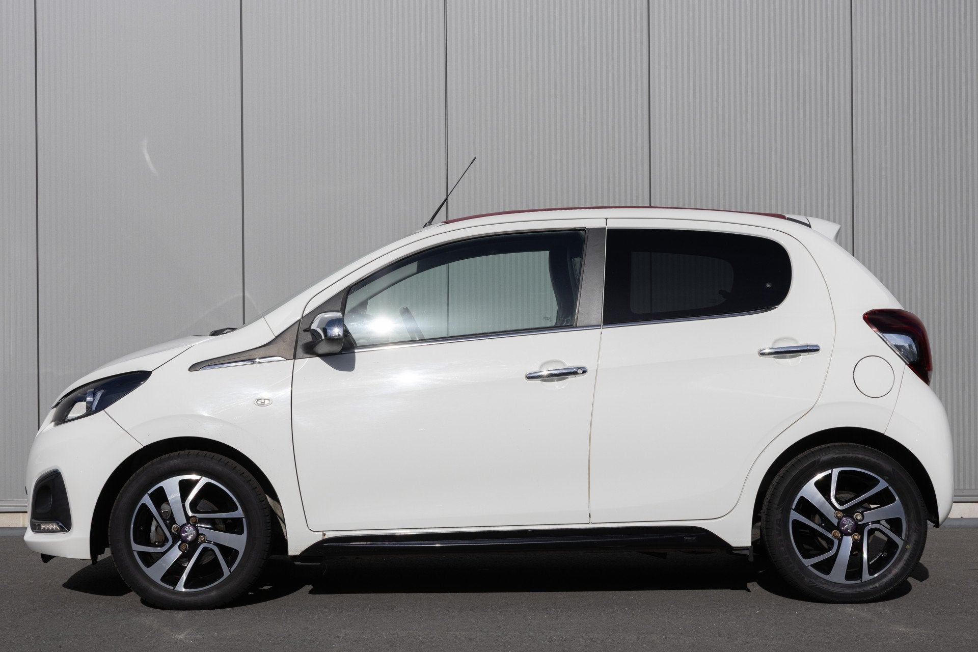 Peugeot 108 1.0 VTi Allure TOP! | LEDER | CARPLAY | ECC |, Auto's, Gebruikt, Euro 6, Cabriolet, 4 stoelen