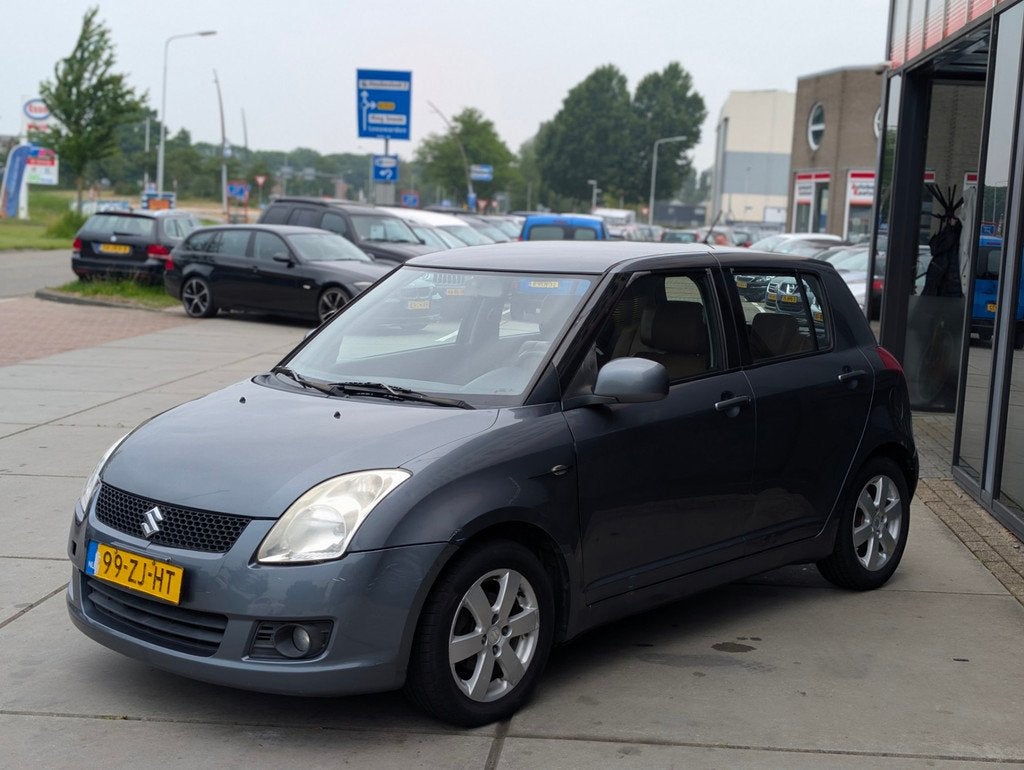 Suzuki Swift 1.3 Shogun - ZO MEE, Voorwielaandrijving, Elektrische ramen, 400 kg, Swift