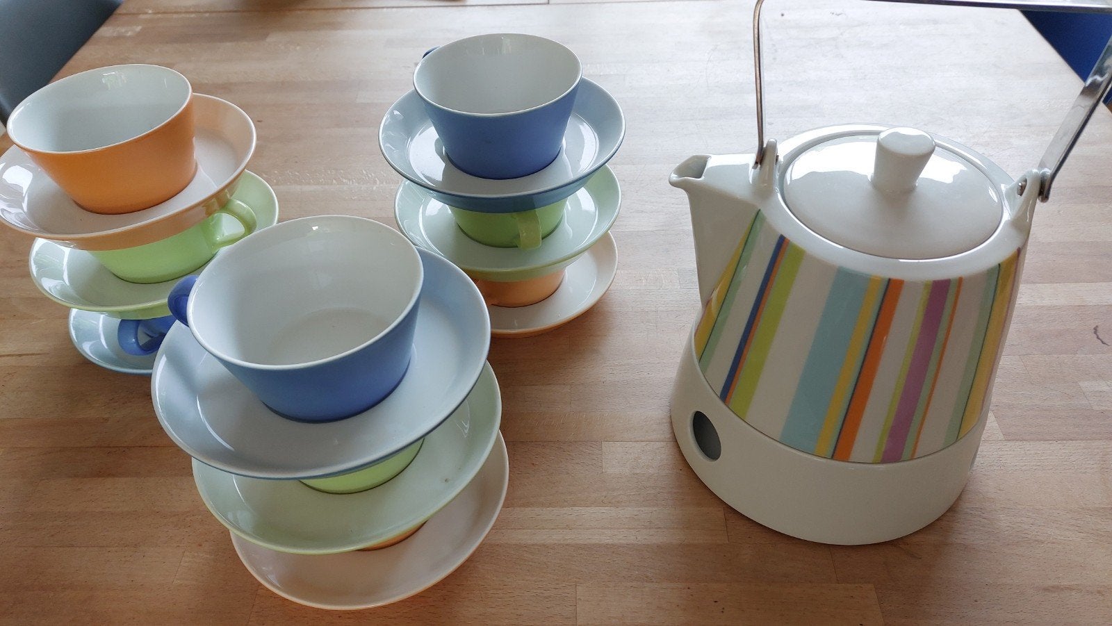 Arzberg Tric theeservies: 9 theekoppen, schotels & theepot, Huis en Inrichting, Gebruikt, Arzberg, Ophalen of Verzenden, Modern