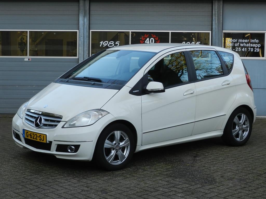 Mercedes-Benz A-Klasse 180 BlueEFFICIENCY Business Class Hal, Voorwielaandrijving, 15 km/l, Gebruikt, Zwart