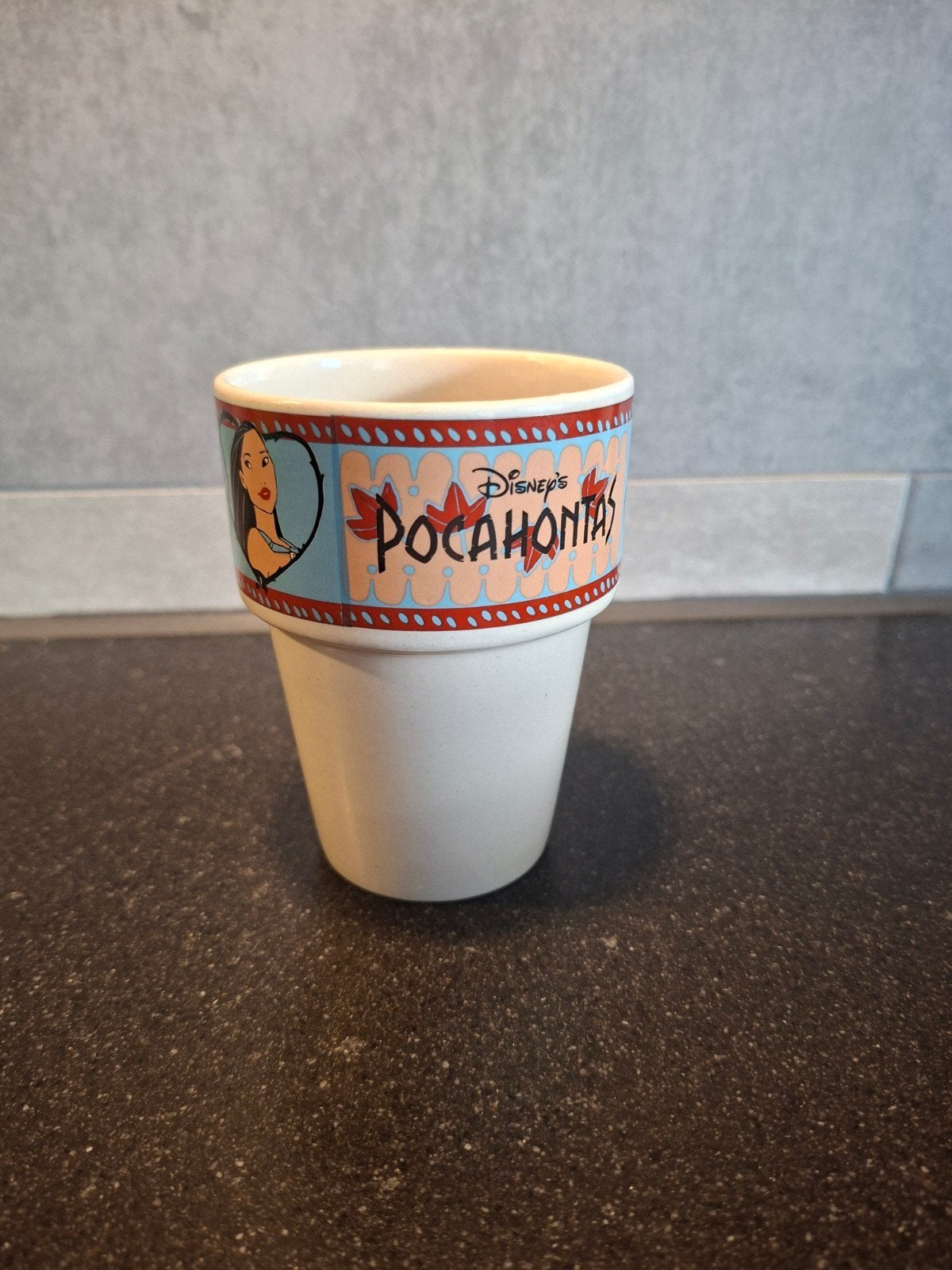 Vintage Disney's Pocahontas beker, Ophalen of Verzenden, Pocahontas of Kl. Zeemeermin, Zo goed als nieuw, Servies