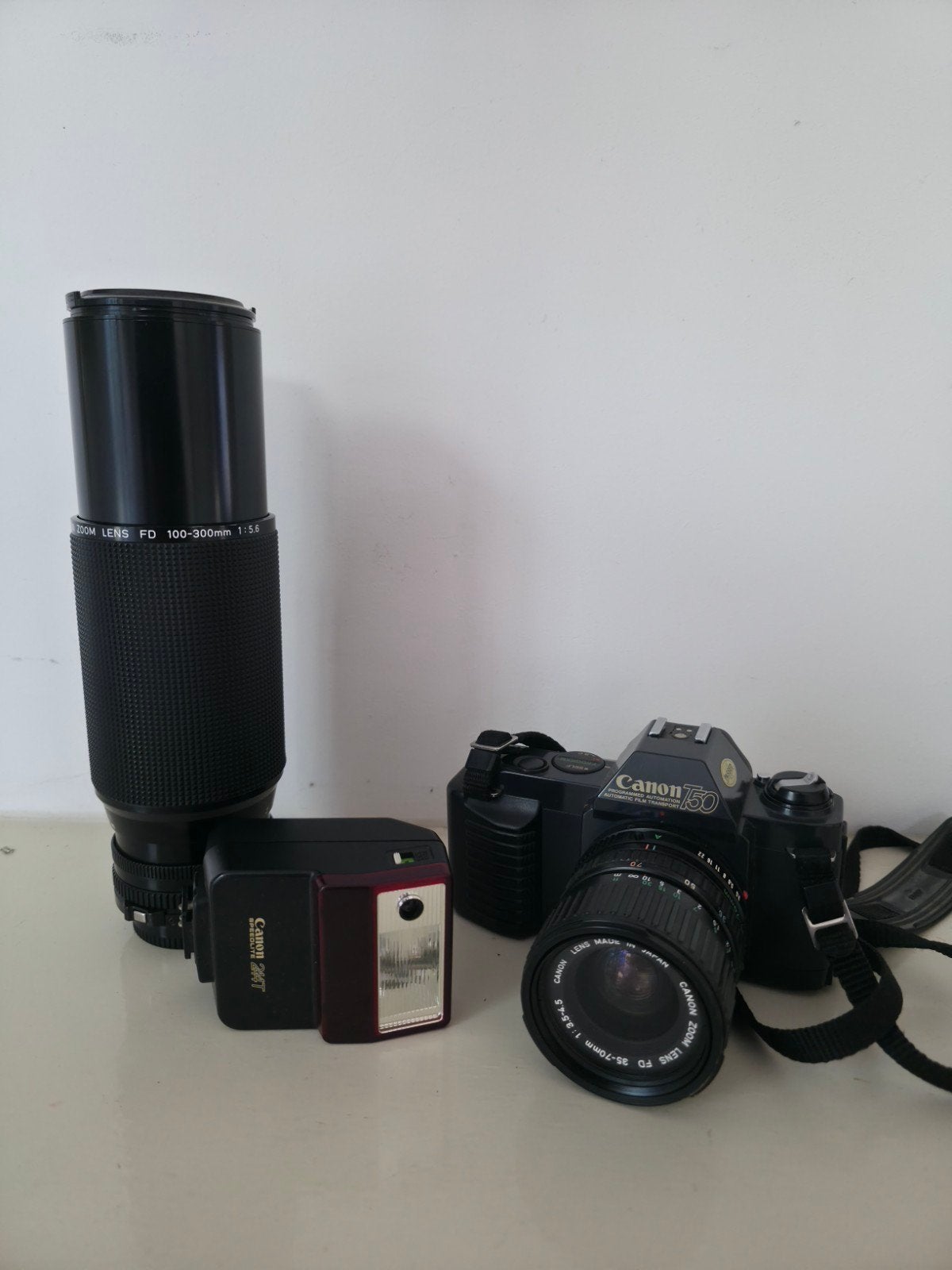 Canon T50 met kit lens + zoomlens, Ophalen