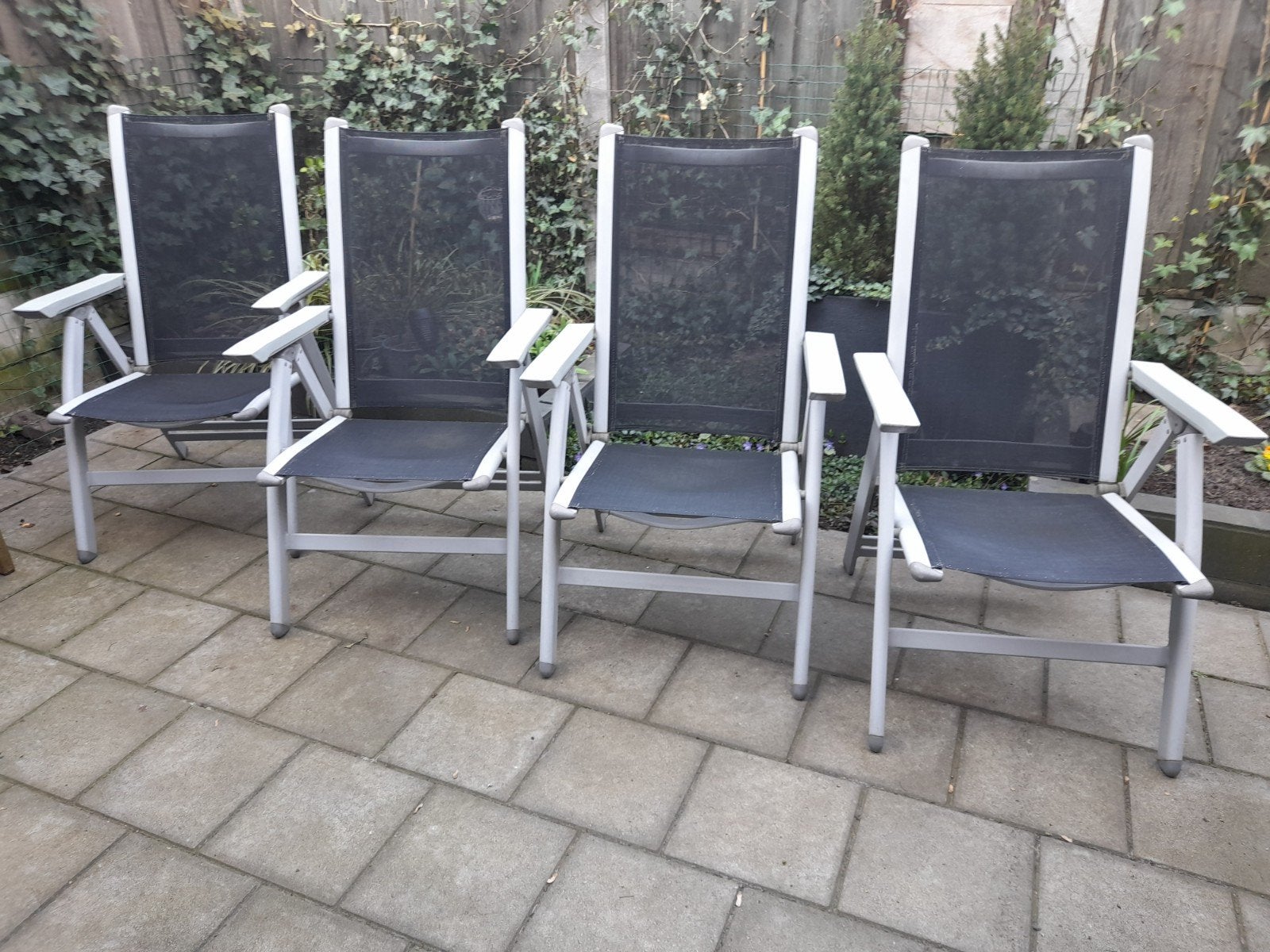 4 Hartman tuinstoelen, Ophalen, Gebruikt