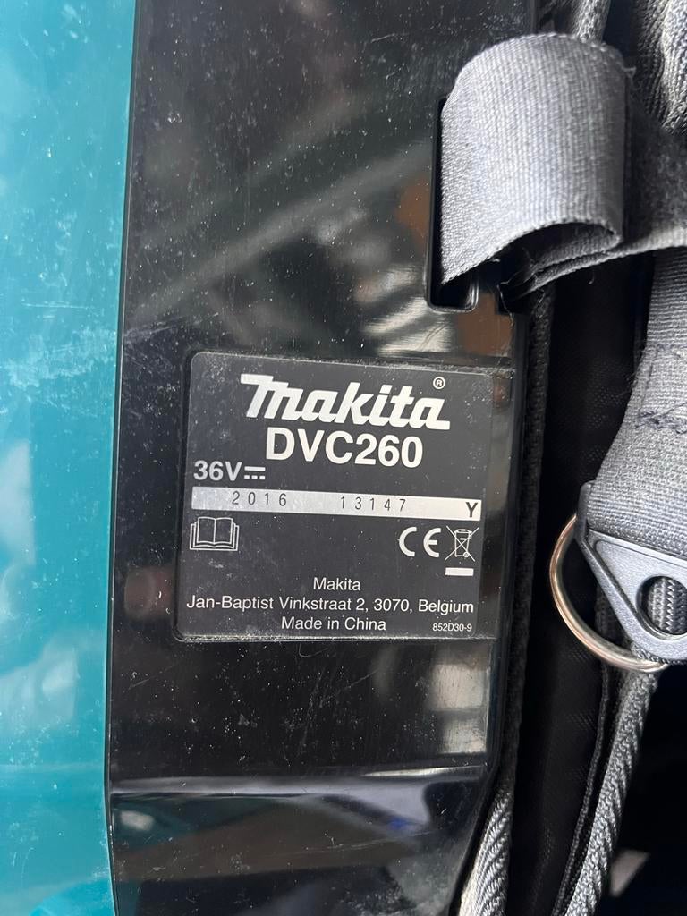 Makita DVC260 stofzuiger, Witgoed en Apparatuur, Stofzuigers, Ophalen of Verzenden, Gebruikt, Stofzak, Minder dan 1200 watt