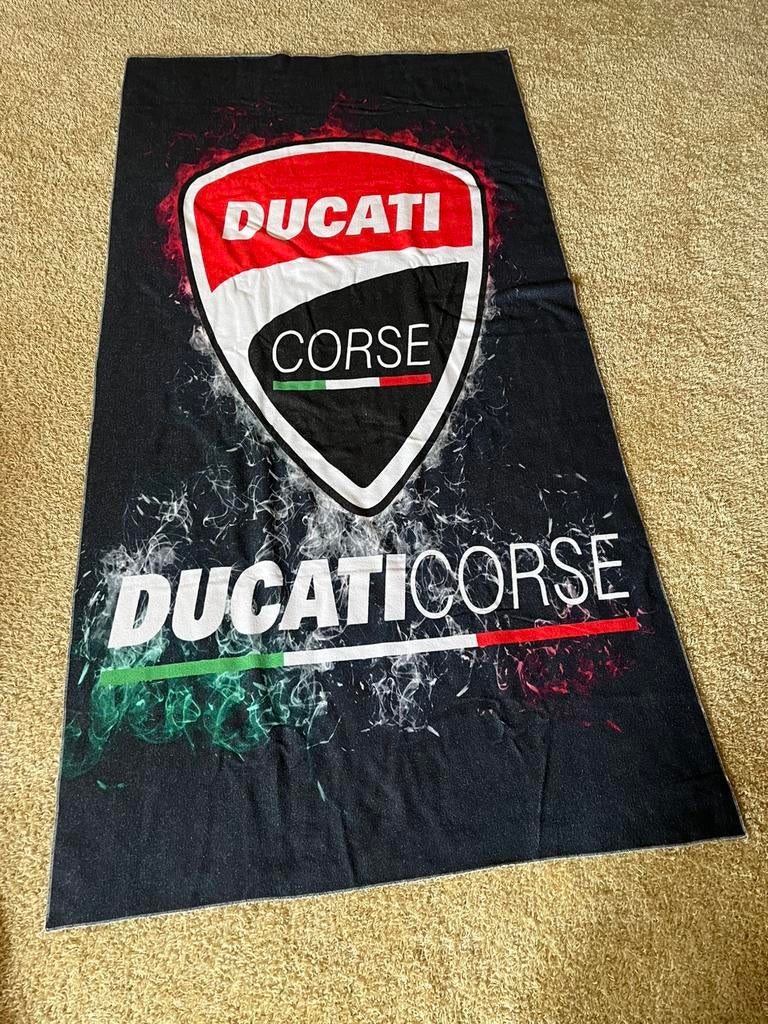 Ducati Corse groot badlaken/strandlaken 100x200 nieuw, Verzamelen, Automerken, Motoren en Formule 1, Ophalen of Verzenden, Nieuw