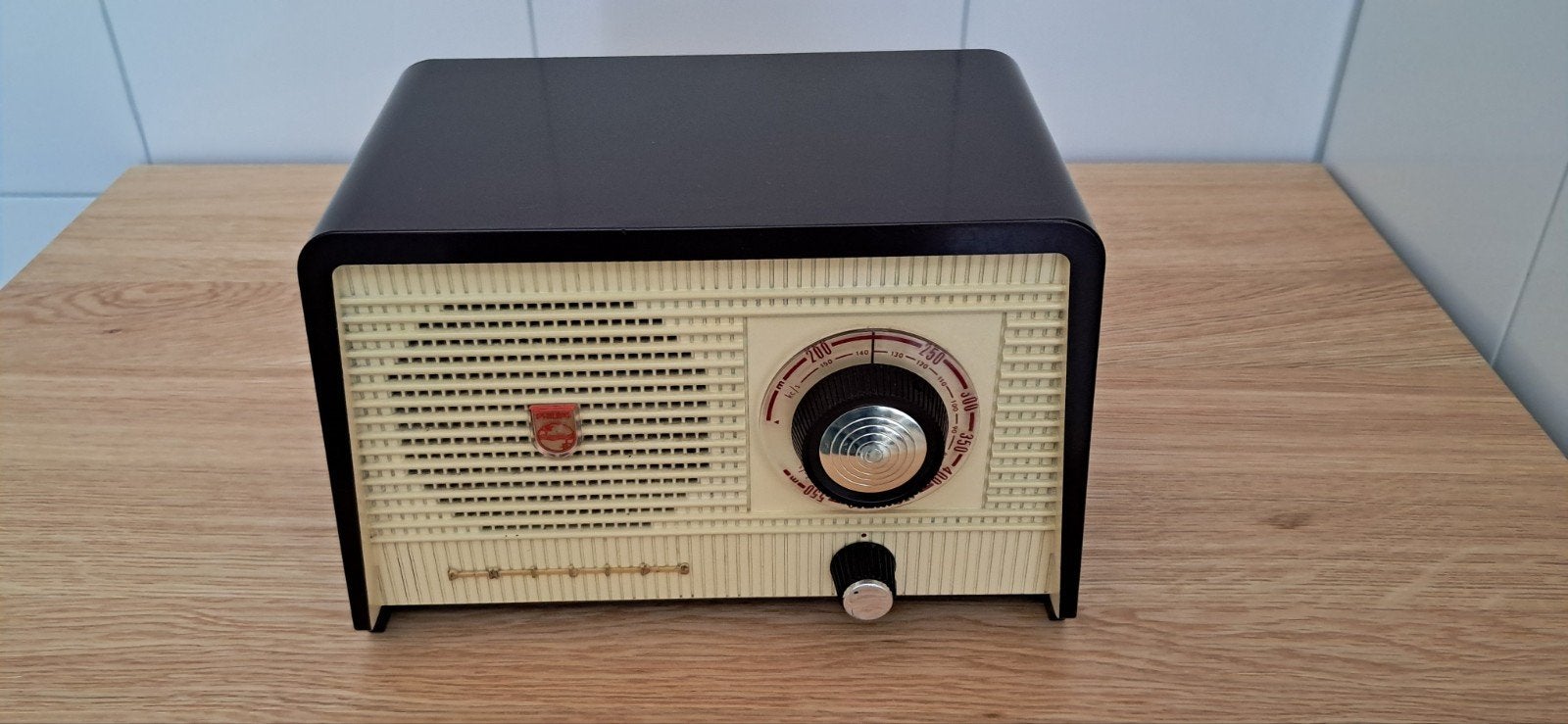 Vintage Philips B1X65U Radio - Klassiek Design, Antiek en Kunst, Antiek | Tv's en Audio, Ophalen