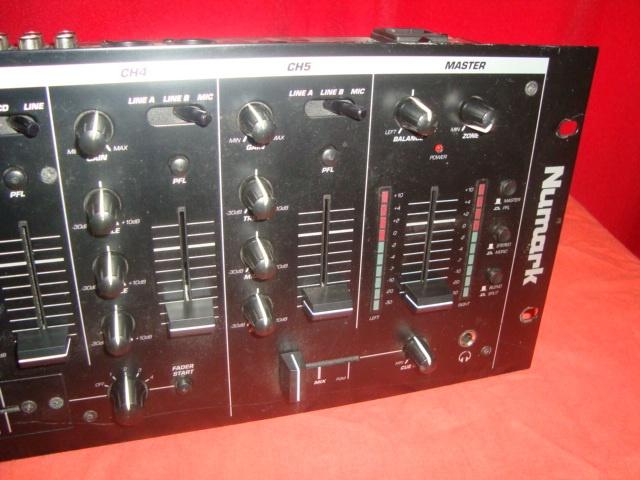 Gebruikt: Numark CM-200 DJ mixer, 20260435, Muziek en Instrumenten, Dj-sets en Draaitafels, Numark, Dj-set, NUMARK, Ophalen of Verzenden