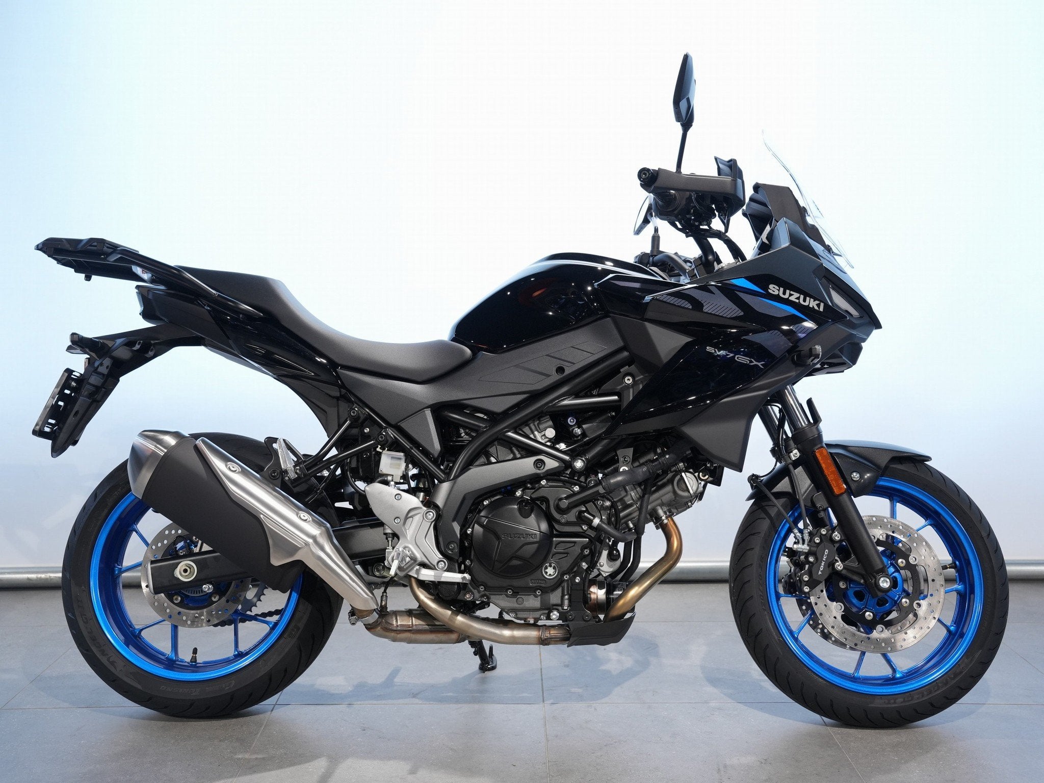 Suzuki SV-7GX (bj 2026), Motoren, Motoren | Suzuki, Lange Dreef 12
4131NH  Vianen, NL, Suzuki, Bedrijf, Klantenservice@suzuki.nl