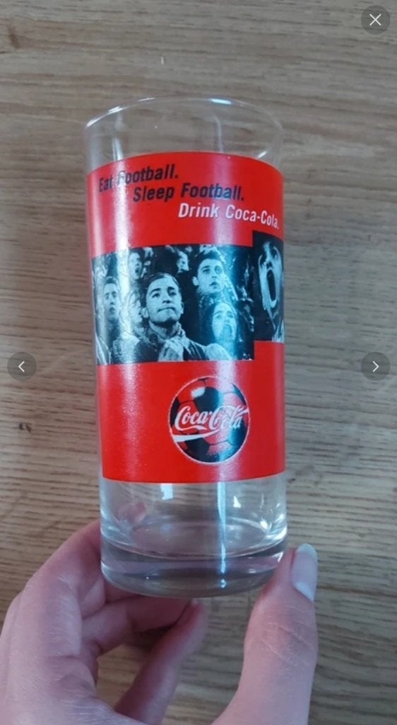 Coca Cola voetbal glas vintage, Ophalen of Verzenden, Zo goed als nieuw, Gebruiksvoorwerp