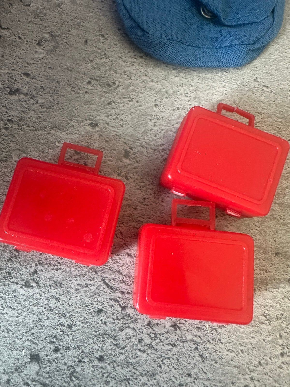 Drie vintage rode Barbie koffertjes, Ophalen of Verzenden, Gebruikt