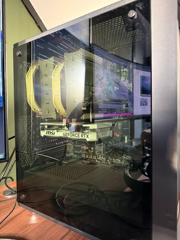 Game PC - 32GB geheugen - MSI 4060 White 8G videokaart, Ophalen, Gebruikt, 32 GB, AMD Ryzen 5