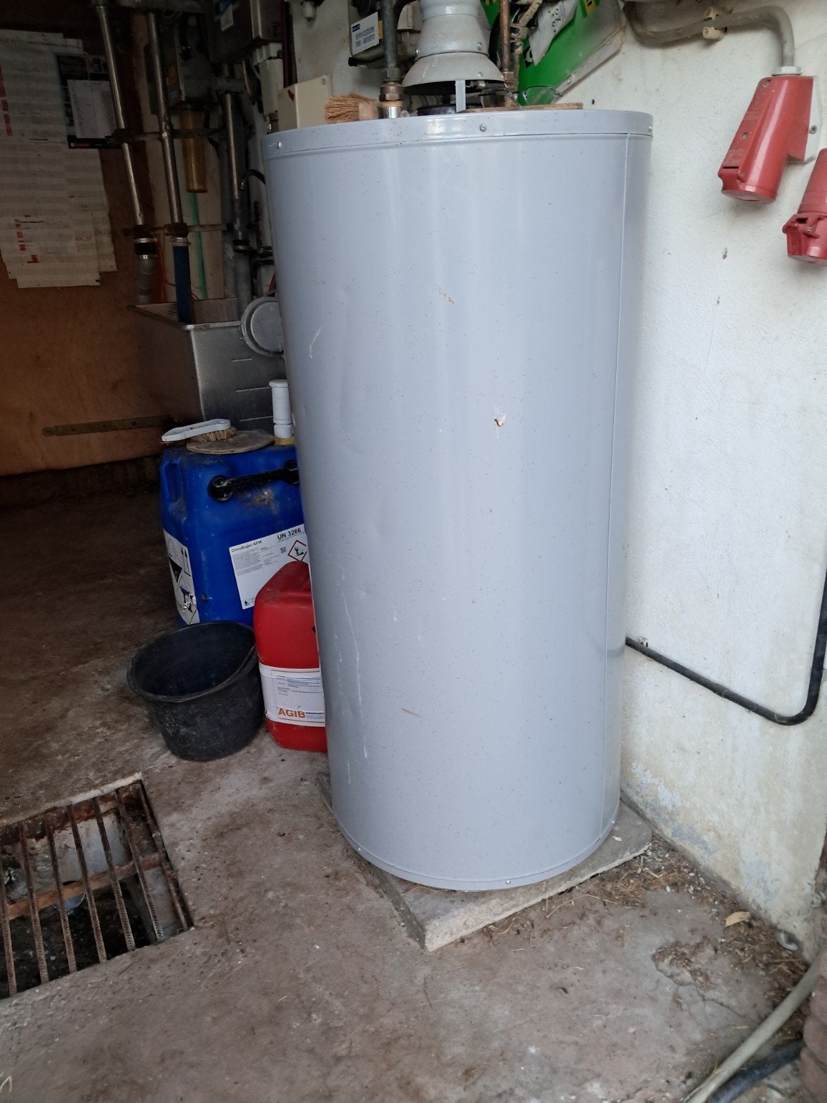 boerderij boiler, Ophalen, 100 liter of meer, Boiler, Minder dan 3 jaar oud