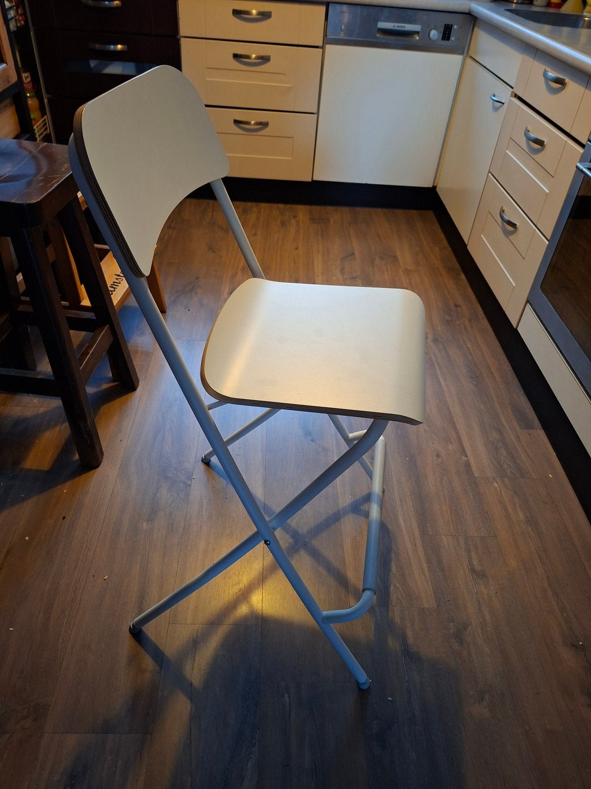 Ikea Opklapbare Barkruk - Wit, Ophalen, Wit, Zo goed als nieuw, Eén