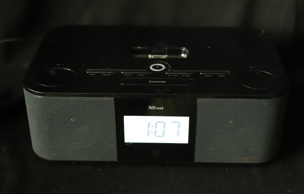 Trust SP-2991ib alarm clock radio for ipod, Ophalen of Verzenden, Gebruikt, Overige typen