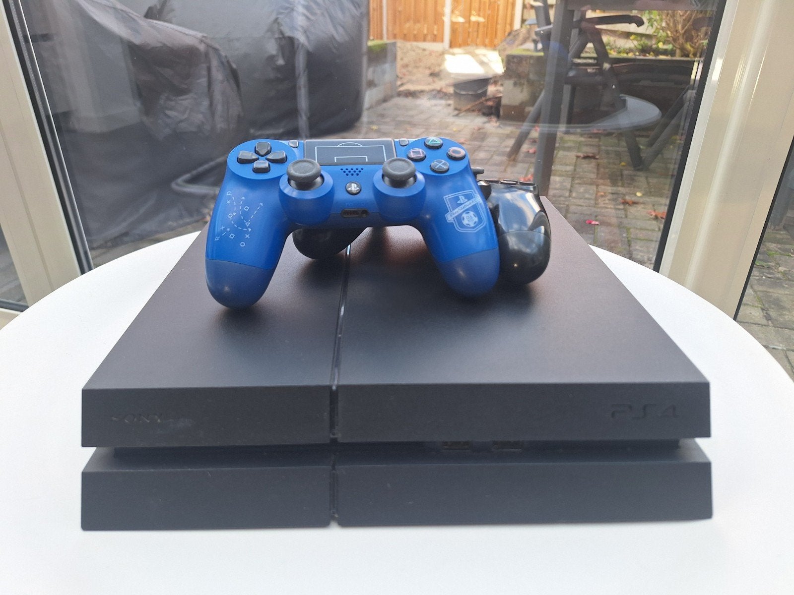 PlayStation 4 met 2 controllers en kabels, Verzenden, Gebruikt, Met 2 controllers, Original
