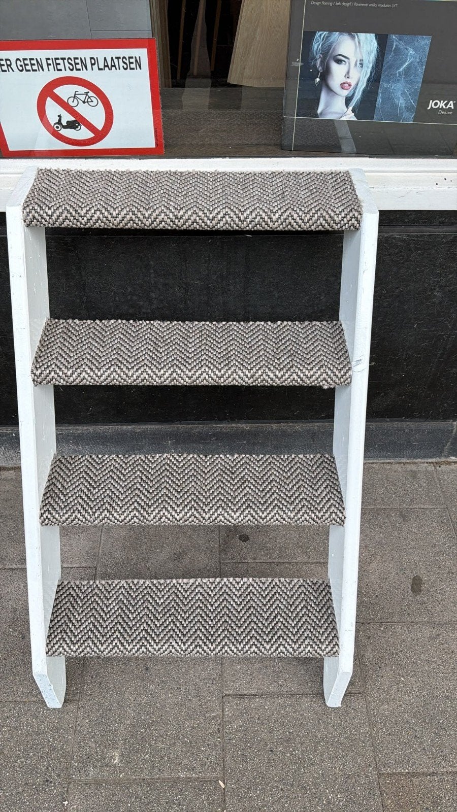 Trapbekleding tapijt - Open of dichte trap, Huis en Inrichting, Ophalen of Verzenden, Nieuw, Geel