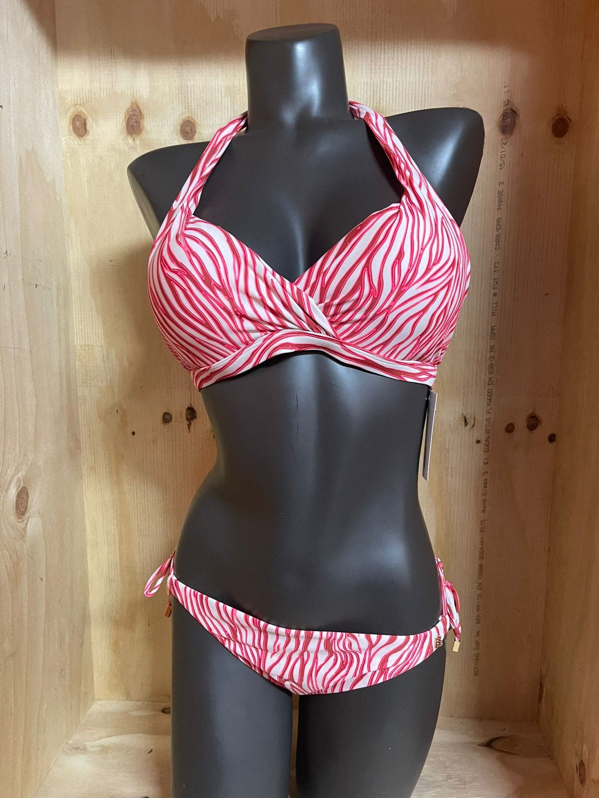 Beachlife halter bikini Maat 36d - 38c Model 170123, Ophalen of Verzenden, Nieuw, Wit, Overige typen