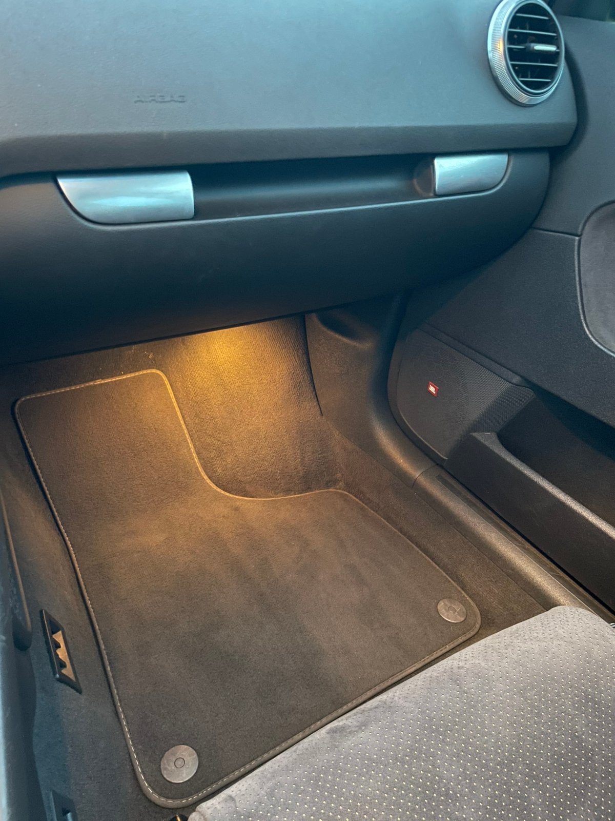 Foto 15 van AUDI A3 Sportback 1.8 TFSI automaat | PANO | leer | TREKHAAK