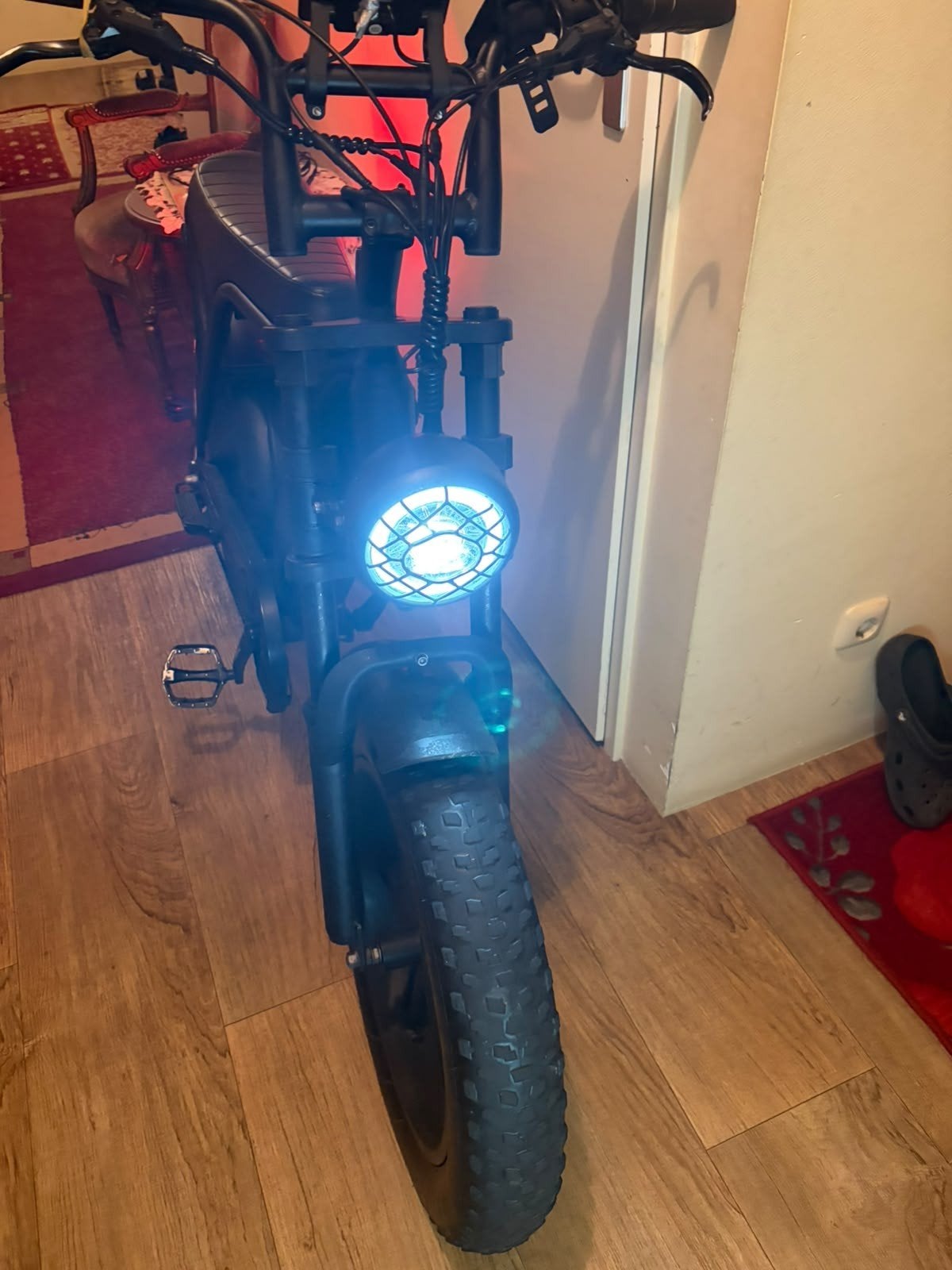 Ouxi V8 E-bike te koop of ruilen met Super73, Ophalen, Zo goed als nieuw, Overige merken