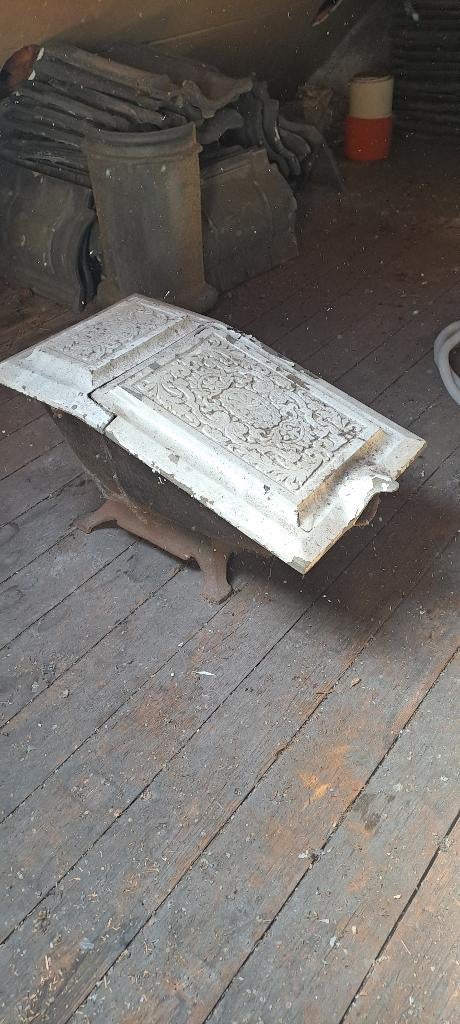 Brocante gietijzeren kacheltje / kolenbakje, Ophalen