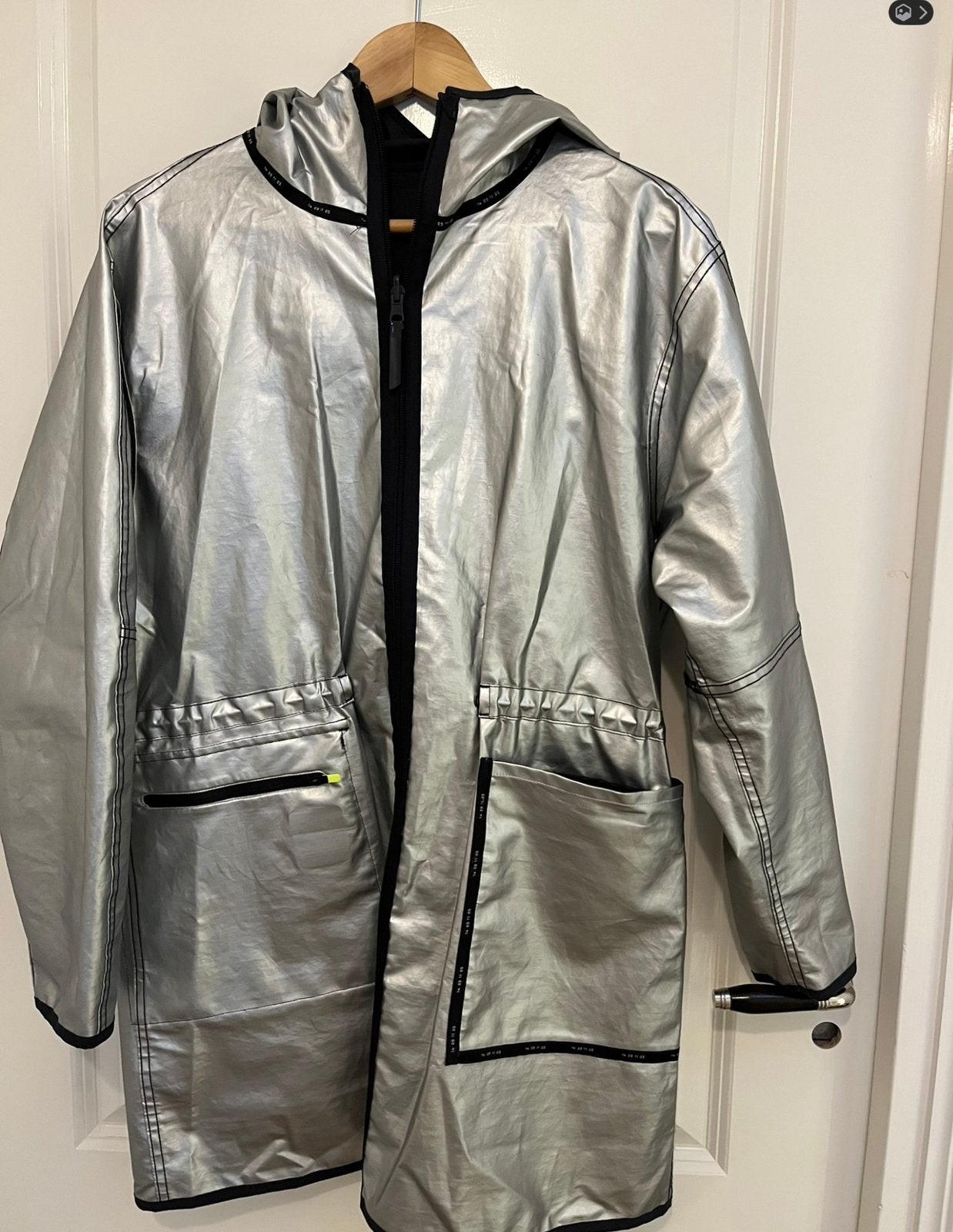 regenjas dubbelzijdig NIKE 40, Ophalen, Gedragen, Maat 38/40 (M), Zilver
