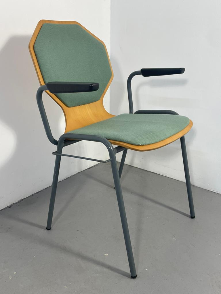 51x Kerkstoelen Kantinestoelen Met Armleuningen, Ophalen, Gebruikt, X, X