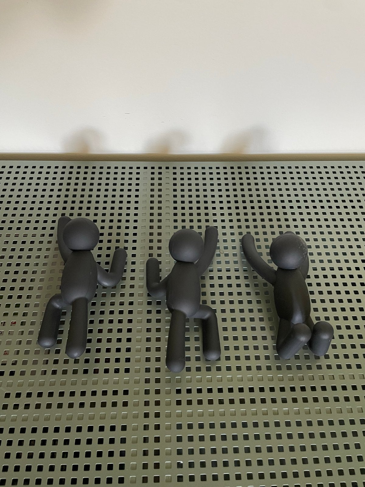 Set van 3 Umbra Buddy wandhaken - Zwart, Kunststof, Gebruikt, Wandhaken, Ophalen of Verzenden
