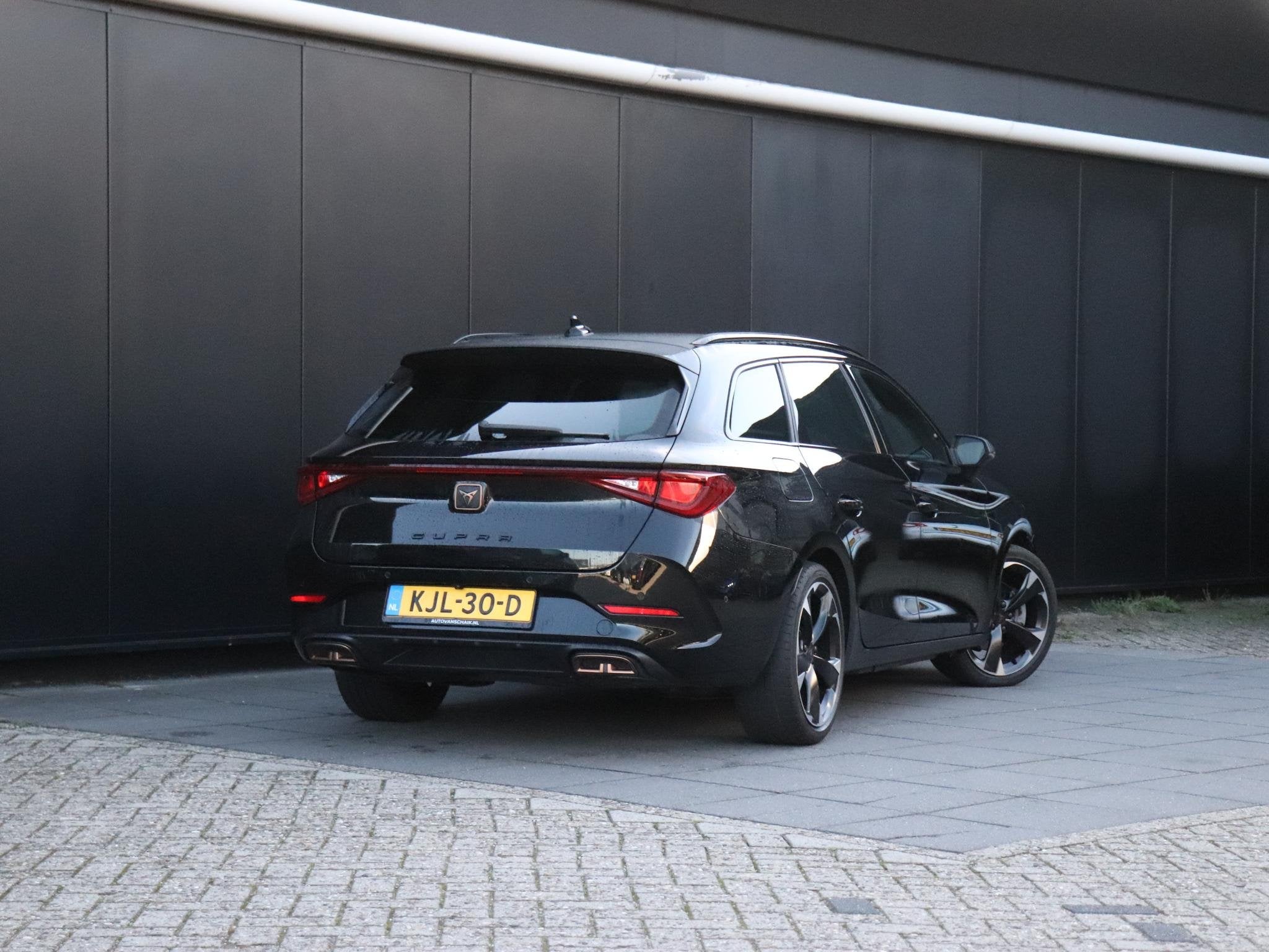 CUPRA Leon Sportstourer 1.4 e-Hybrid Business | MEMORY | CAM, Auto's, Gebruikt, 4 cilinders, 1589 kg, Leon