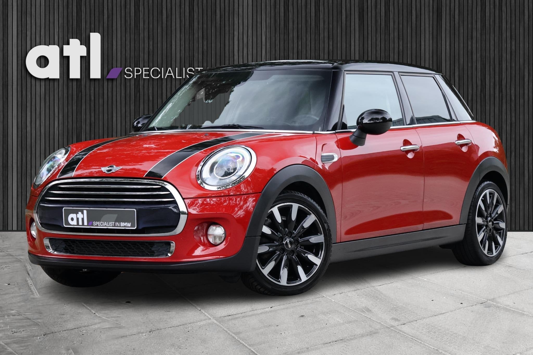 MINI 5-Deurs 1.5 Cooper Chili 5-deurs | LED | 17" | Climate, 136 pk, Gebruikt, Automatische klimaatregeling, Leder en Stof