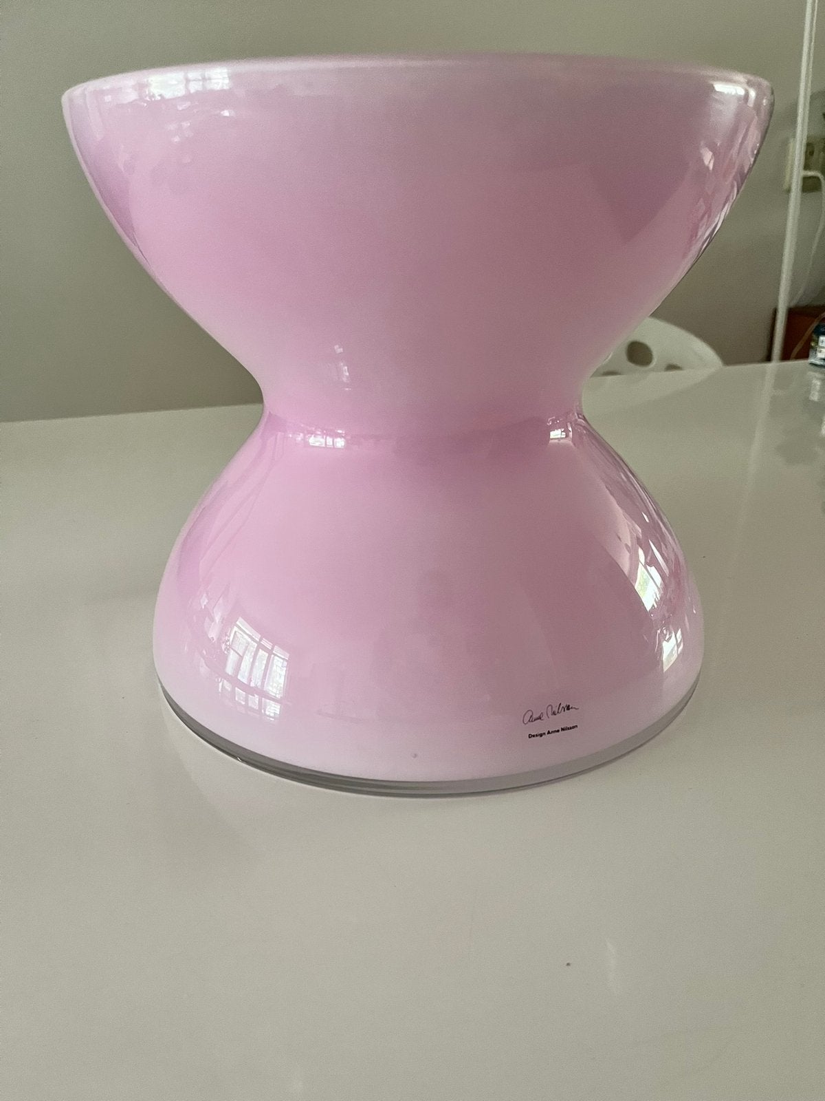 Prachtige vintage lichtroze Ikea vaas, design Anne Nilsson!, Ophalen, 23 cm, Roze, Glas