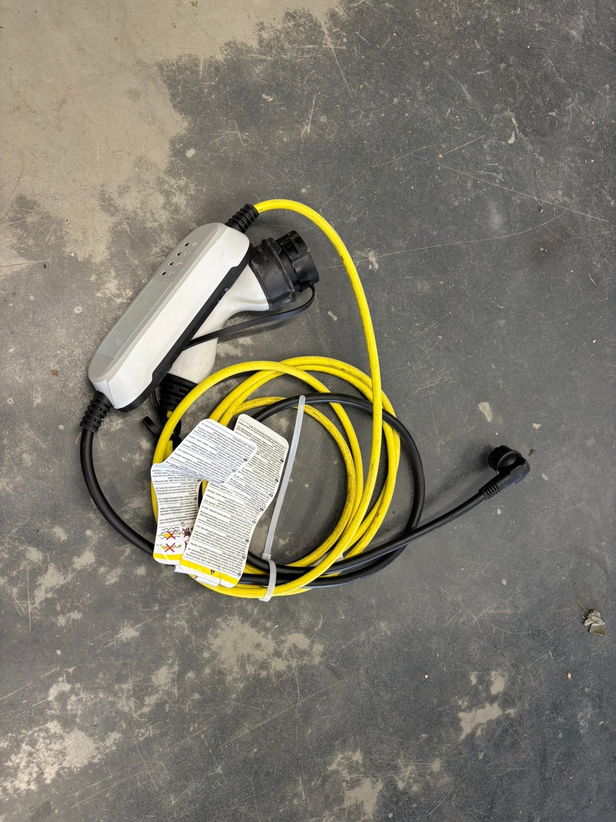 230V auto acculader VAG, Ophalen of Verzenden