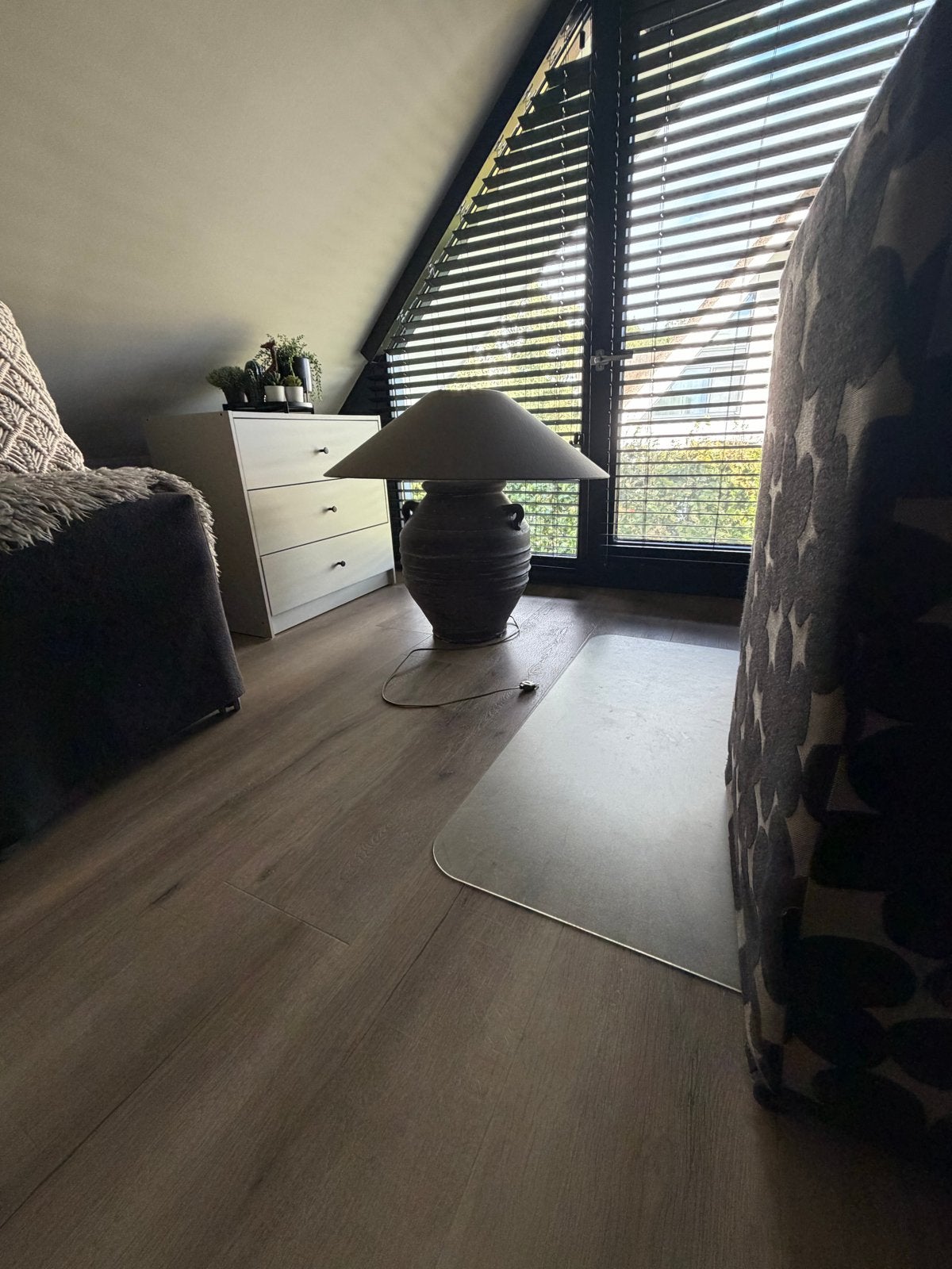 Grote Kruiklamp met Lampenkap - 80 cm breed, 70 cm hoog, Ophalen, Zo goed als nieuw, Natuurlijk materiaal, Bruin