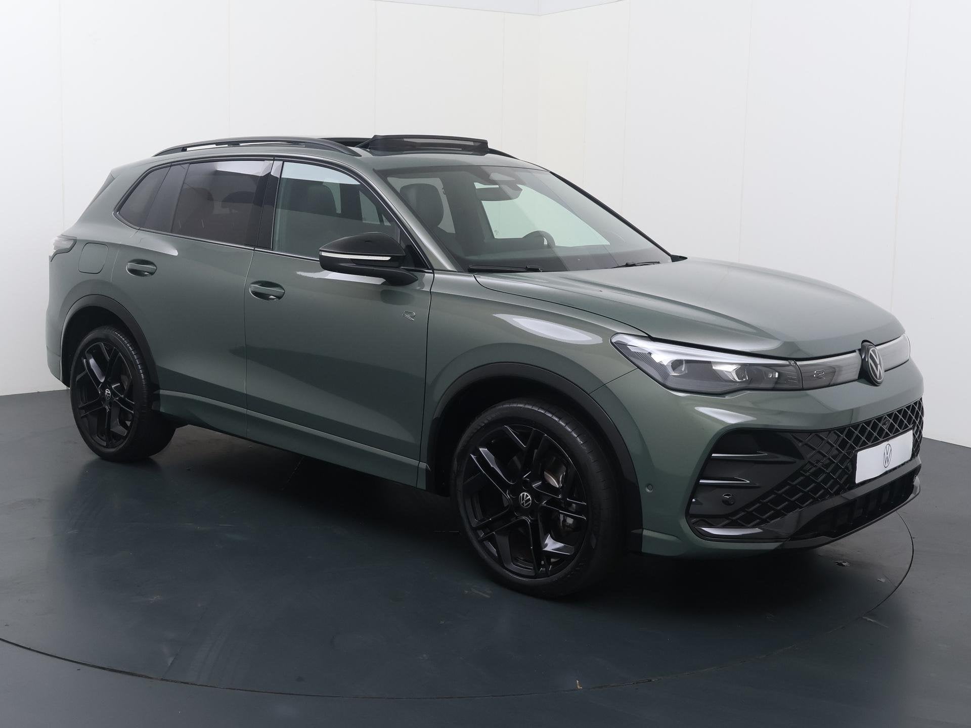 Volkswagen Tiguan 1.5 eHybrid R-Line Edition | 204 PK | SoH, Auto's, 12 maanden, 150 min, Bedrijf, SUV of Terreinwagen