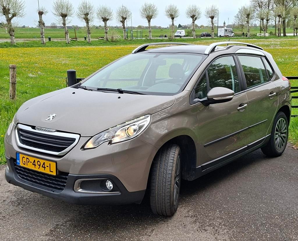 Peugeot 2008 2015 | 68.000 km | Dealeronderhouden | Pano, Auto's, Peugeot, Voorwielaandrijving, Zwart, Overige kleuren, Handgeschakeld