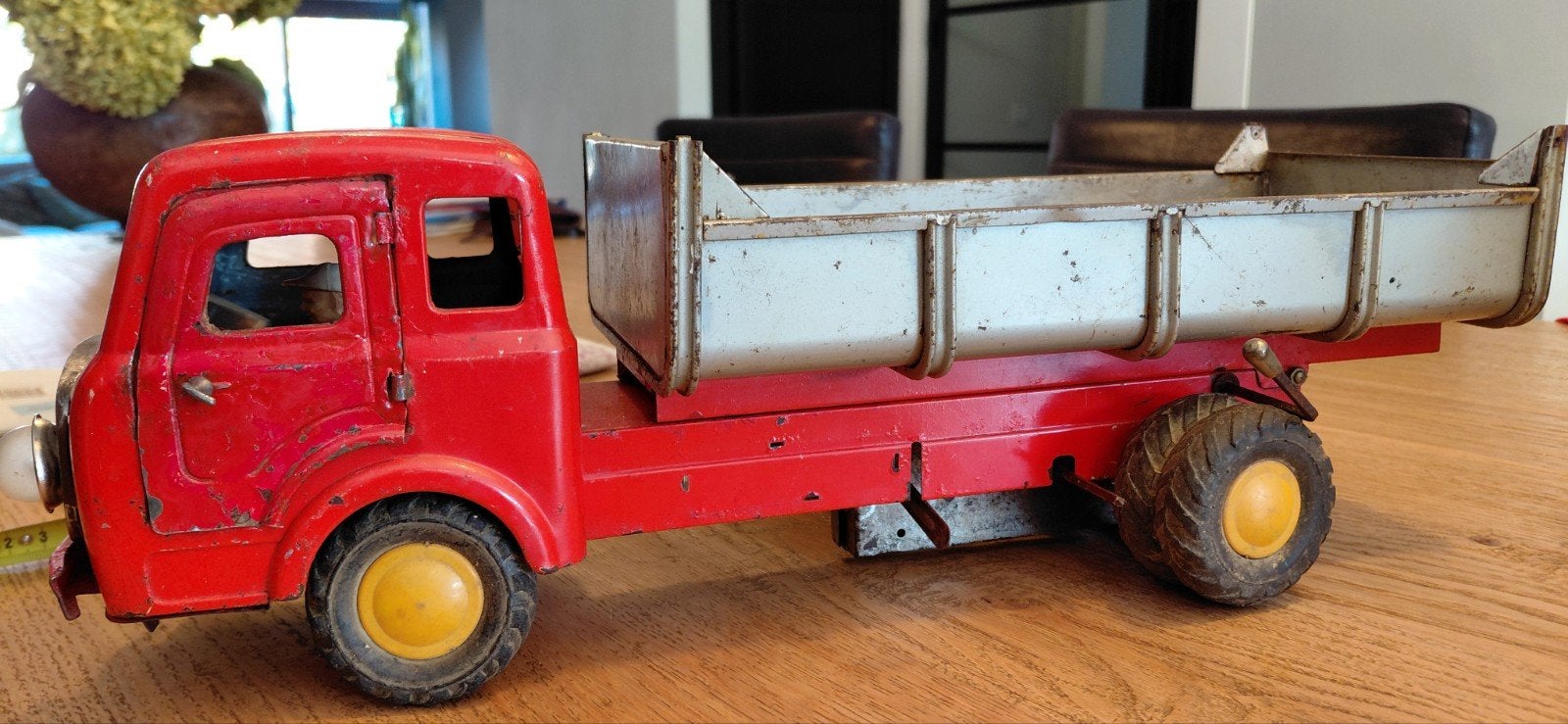 Vintage Blikken Speelgoed Vrachtwagen uit Frankrijk, Ophalen of Verzenden