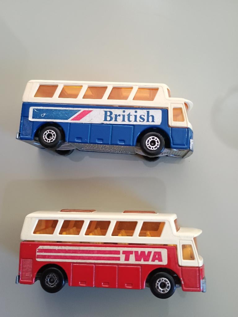 Matchbox airport coach no.65, Hobby en Vrije tijd, Modelauto's | 1:87, Ophalen of Verzenden, Zo goed als nieuw, Bus of Vrachtwagen